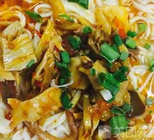 Sichuan-style Pepper Chicken Offal Noodles