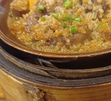 Steamed Pork Intestines with Rice Flour