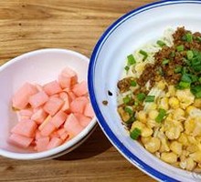 Noodles with Mixed Ingredients