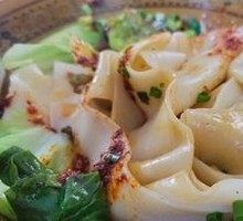 Oil-Poured Hand-Torn Noodles