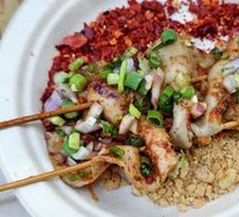 Sliced Pork Kidney with Big Knife