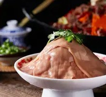 Sliced Pork Kidney with Big Knife