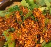 Steamed Pork Intestines with Rice Flour