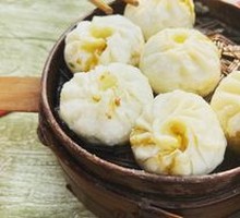 Saucy Pork Steamed Buns