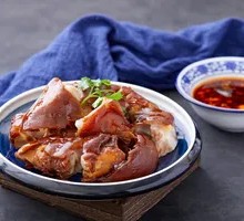 Pig Trotter and Sausage Rice