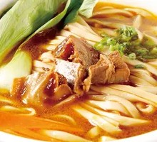 Braised Chicken Rice Noodles in Clay Pot
