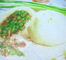 Green Bean and Pork Dumplings