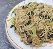 Seafood Stir-Fried Noodles