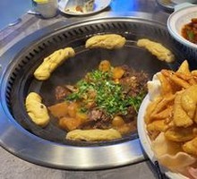 Stewed Goose in Iron Pot