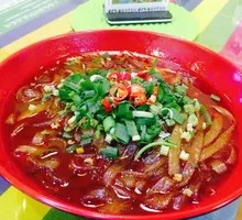 Traditional Hot Pot Noodles