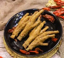 Freshly Prepared Chicken Feet