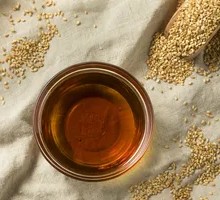 Sesame Oil Crispy Peas