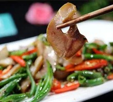 Stir-Fried Bell Pepper with Pork Tongue