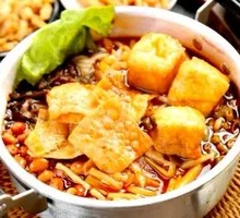 Fried Tofu with Snail Noodles