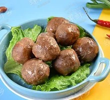 Juicy Squid Balls with Sauce