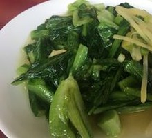 Stir-Fried Bean Sprouts with Carrot Strips