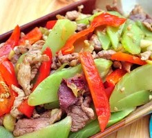 Stir-fried Pork with Lettuce