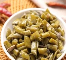 Sour Pickled Beans