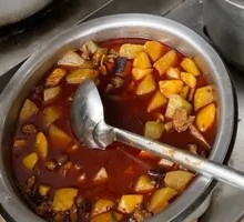 Stewed Pork Ribs with Potatoes