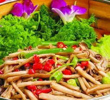 Braised Tea Tree Mushroom with Shredded Pork