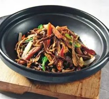 Spicy Dry Pot with Deer Antler Mushrooms