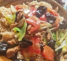 Fried Rice Noodles with Pork