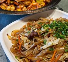 Beef Stir-Fried Rice Noodles