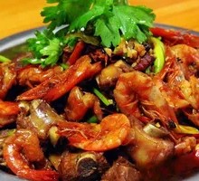 Spicy Stir-Fried Spare Ribs and Shrimp