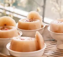 Peach Gum and Pear Dessert