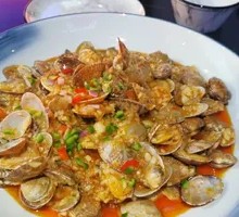 Stir-Fried Clams with Garlic