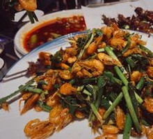 Stir-fried Leek with Small Shrimp