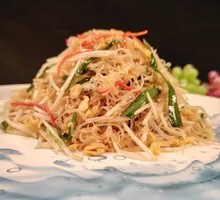 Cantonese Fried Rice Noodles