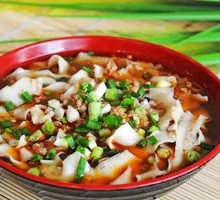 杂酱刀削面
