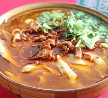 酸菜刀削面