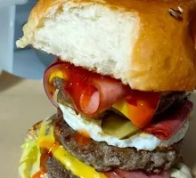 Double Beef Cheeseburger
