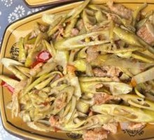 Bamboo Shoots Stir-Fried with Pork