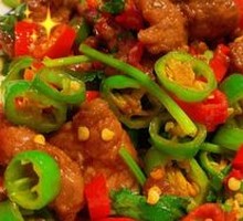 Stir-Fried Beef with Yellow Onion