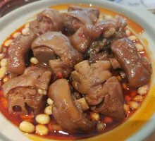 Braised Pork Trotter with Soybeans