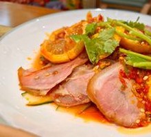 Spicy Chili Pig Trotter Salad