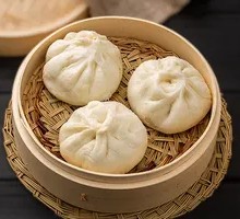 Old Dough Yardlong Bean Bun