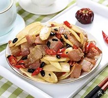 Bamboo Shoots Stir-fried with Twice-cooked Pork