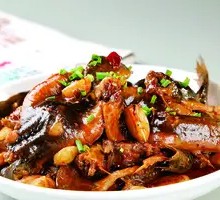 Soft-Braised Mud Carp