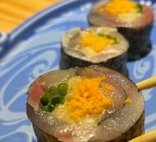 Mackerel Sushi
