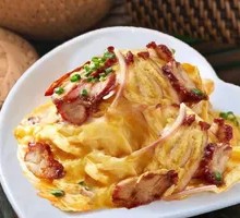 Egg and Barbecue Pork Stir-fry