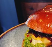 Classic Cheeseburger