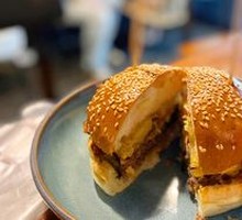 Hawaiian Beef Burger