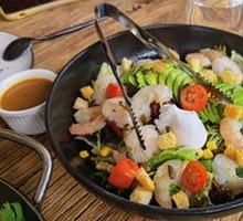 Fresh Shrimp Avocado Salad