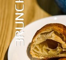 Egg Avocado Croissant Sandwich