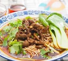 Sichuan-style Pepper Chicken Offal Noodles