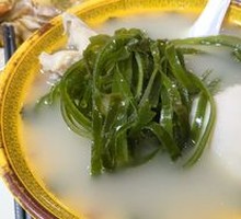 Stewed Pig Trotter with Herbal Ingredients